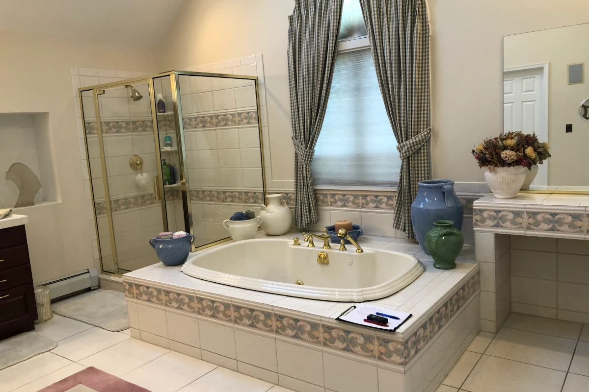 Traditional bathroom before modern remodel in Clarks Summit, PA
