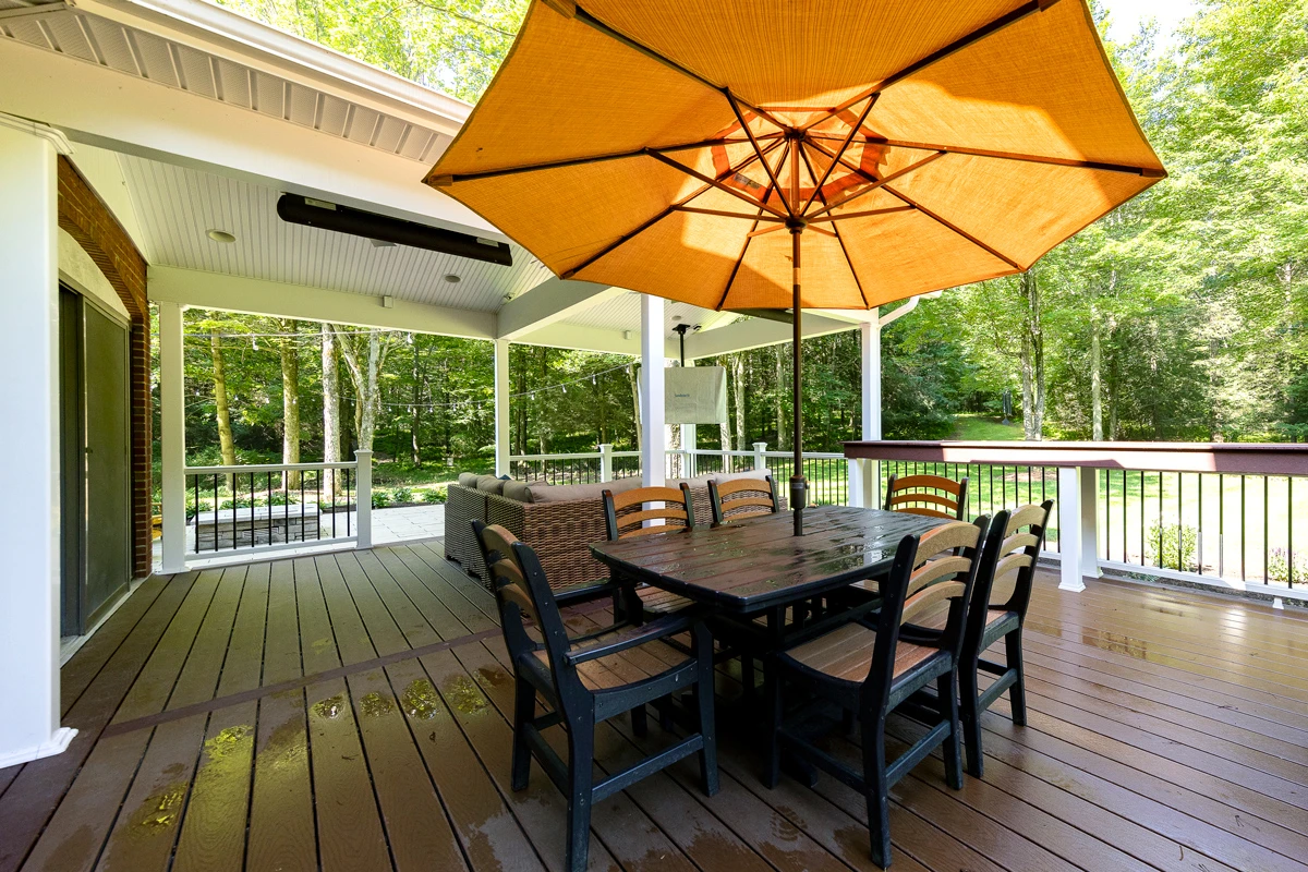 Open deck with outdoor bar in Clarks Summit, PA
