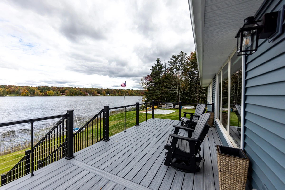 Trex Foggy Wharf decking on a Poyntelle, PA lake house