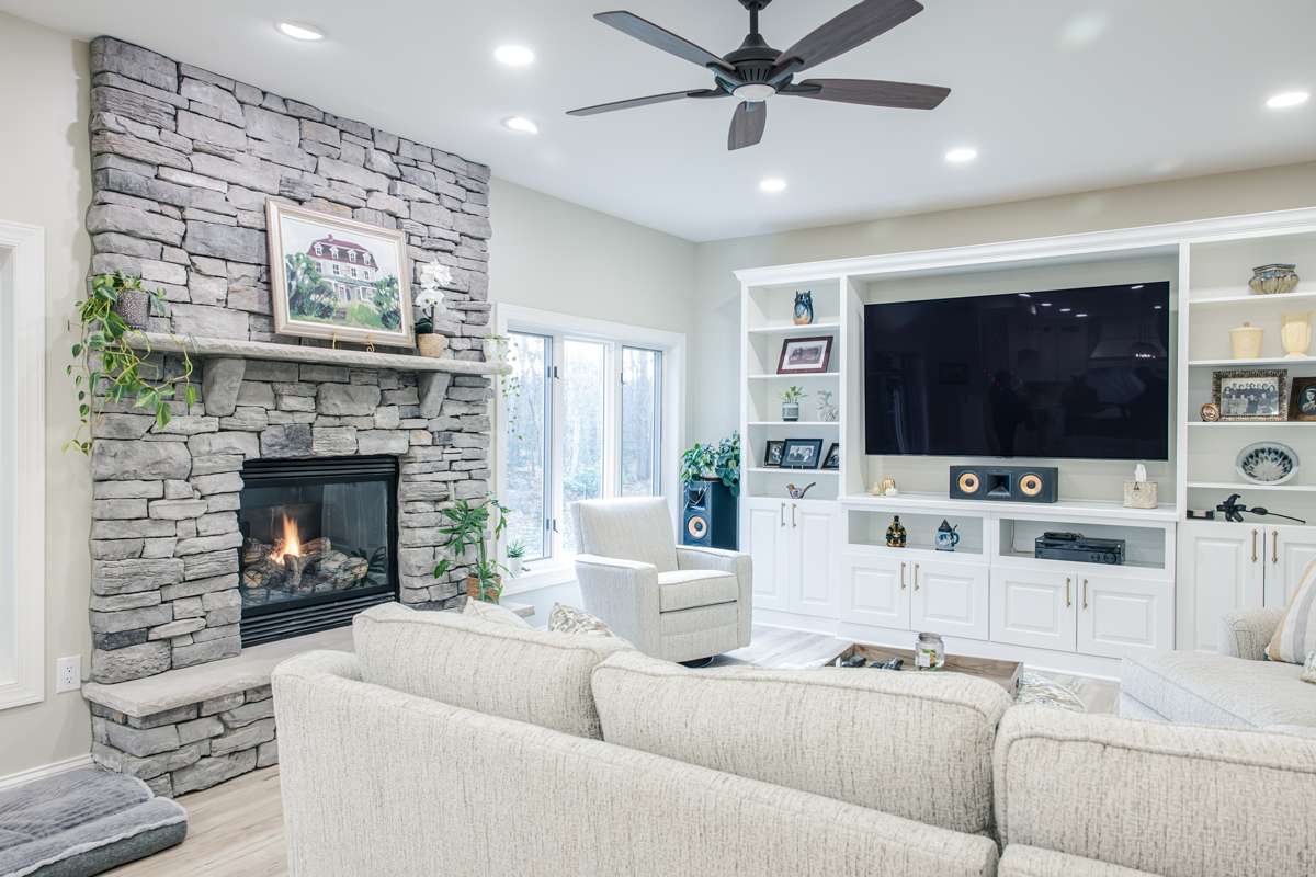 Living space connected to remodeled kitchen in Mountain Top, PA
